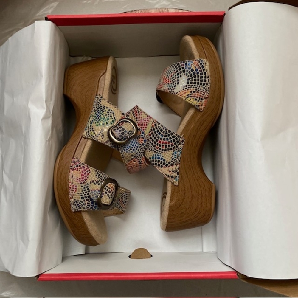 Dansko Sophie Leather Multicolor Mosaic Tile Women's Sandals - NWT